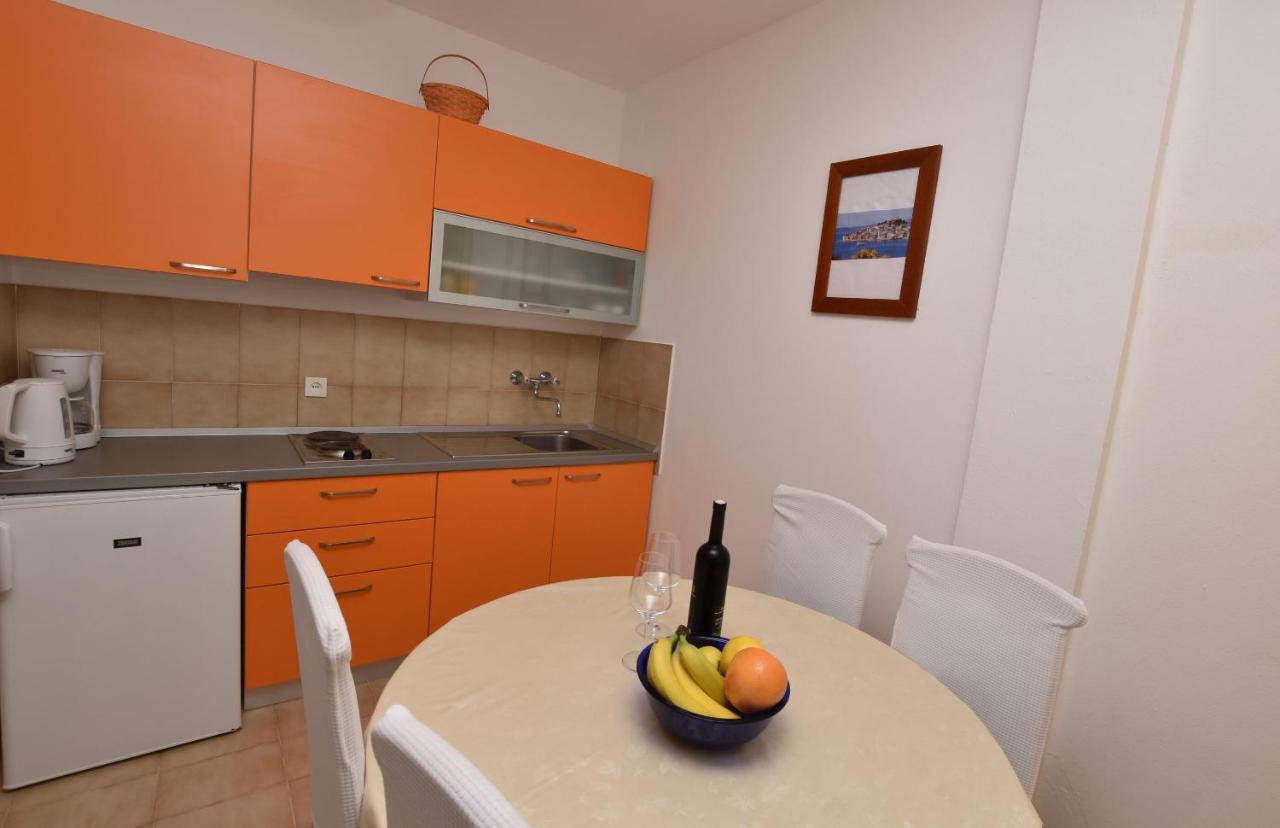 Apartment Zivana Primošten