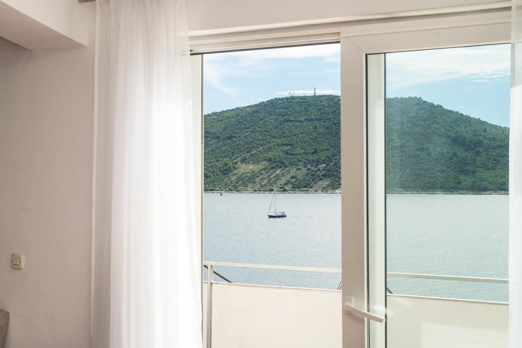 Apartment Zivana Primošten
