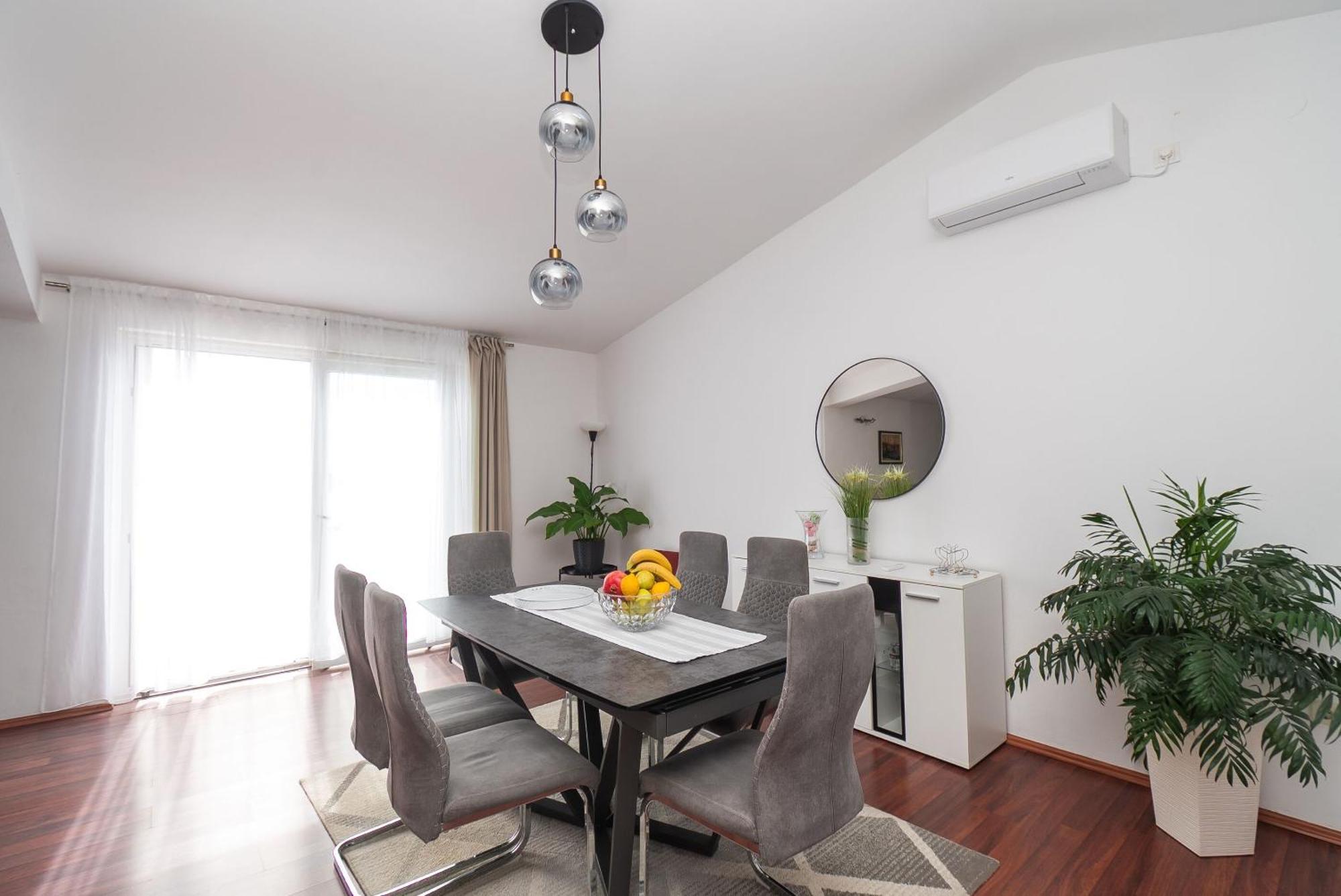 Apartment Zivana *
